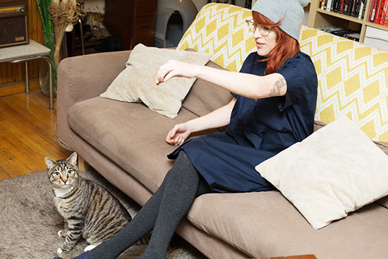 Girls and their cats 4 - Galería de 'Girls and their Cats'