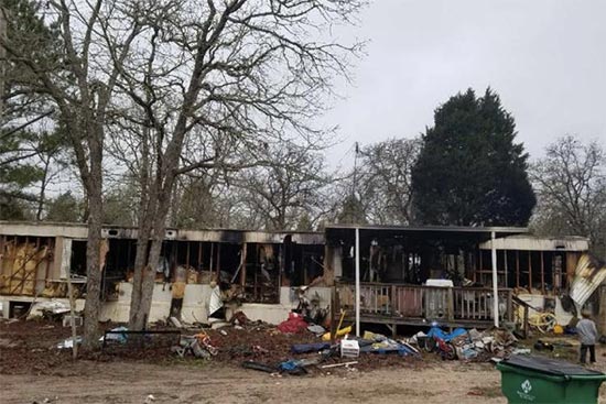 perro salva a familia de un incendio en casa - Perro salva a toda su familia de un incendio